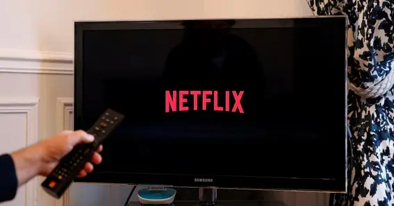 HOW TO LOG OUT OF NETFLIX ON SAMSUNG TV